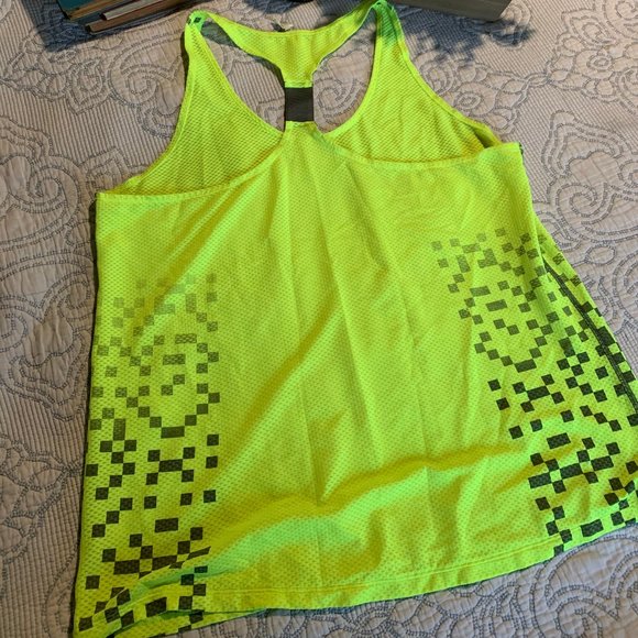 Under Armour Run Tank Top Racer Back - Picture 3 of 4